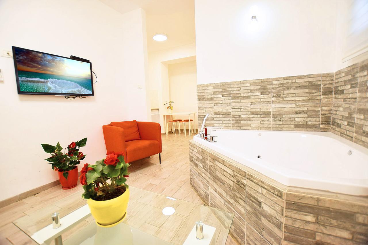 Rothschild 1929 Luxury Apartments Hotel Хайфа Экстерьер фото
